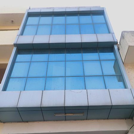Oyo Hotel Aryan Plaza Chandīgarh Exterior foto