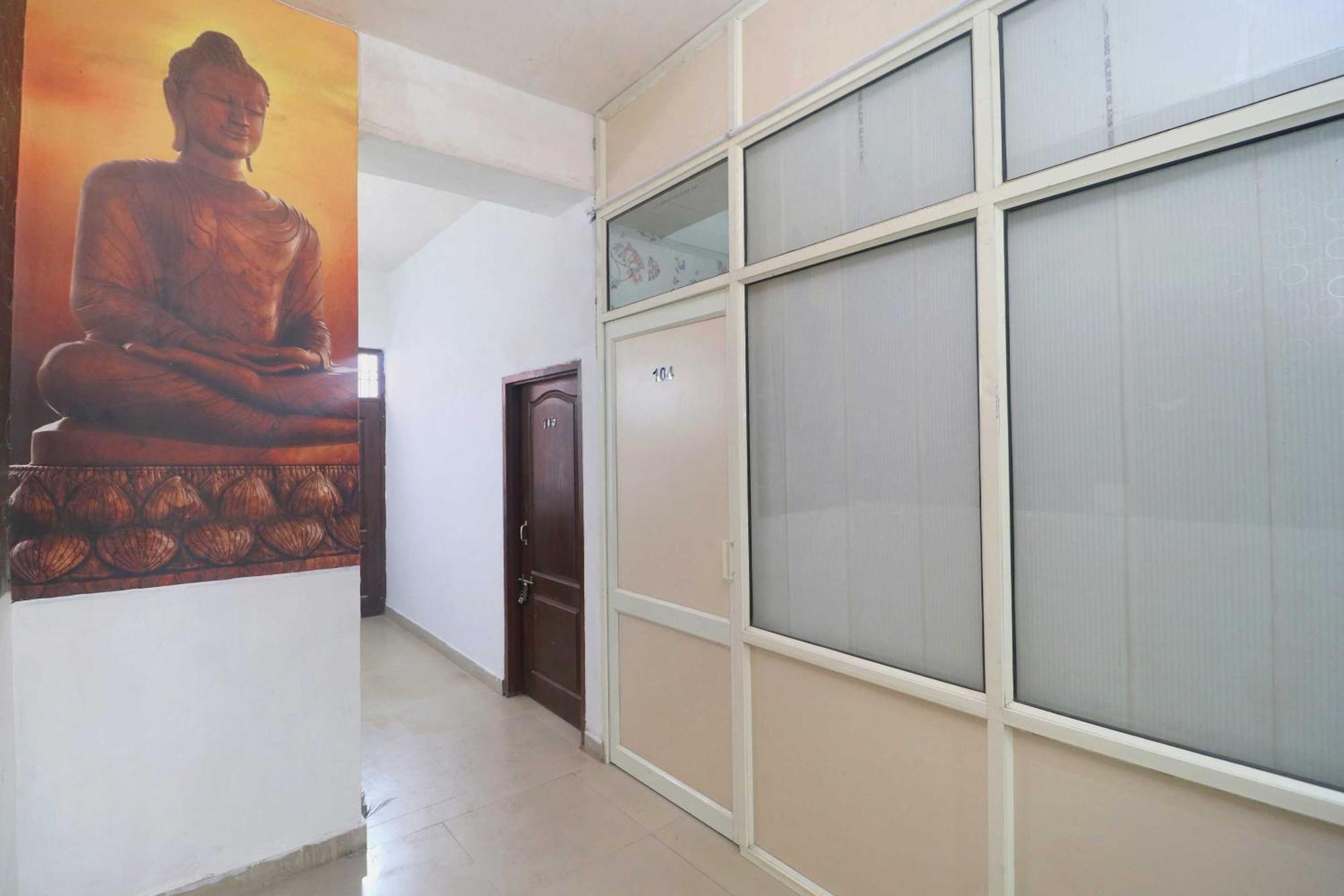 Oyo Hotel Aryan Plaza Chandīgarh Exterior foto