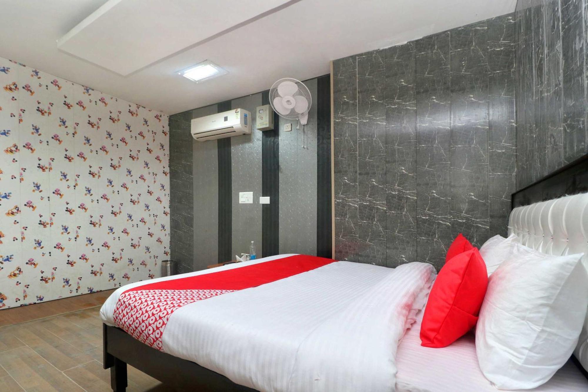 Oyo Hotel Aryan Plaza Chandīgarh Exterior foto