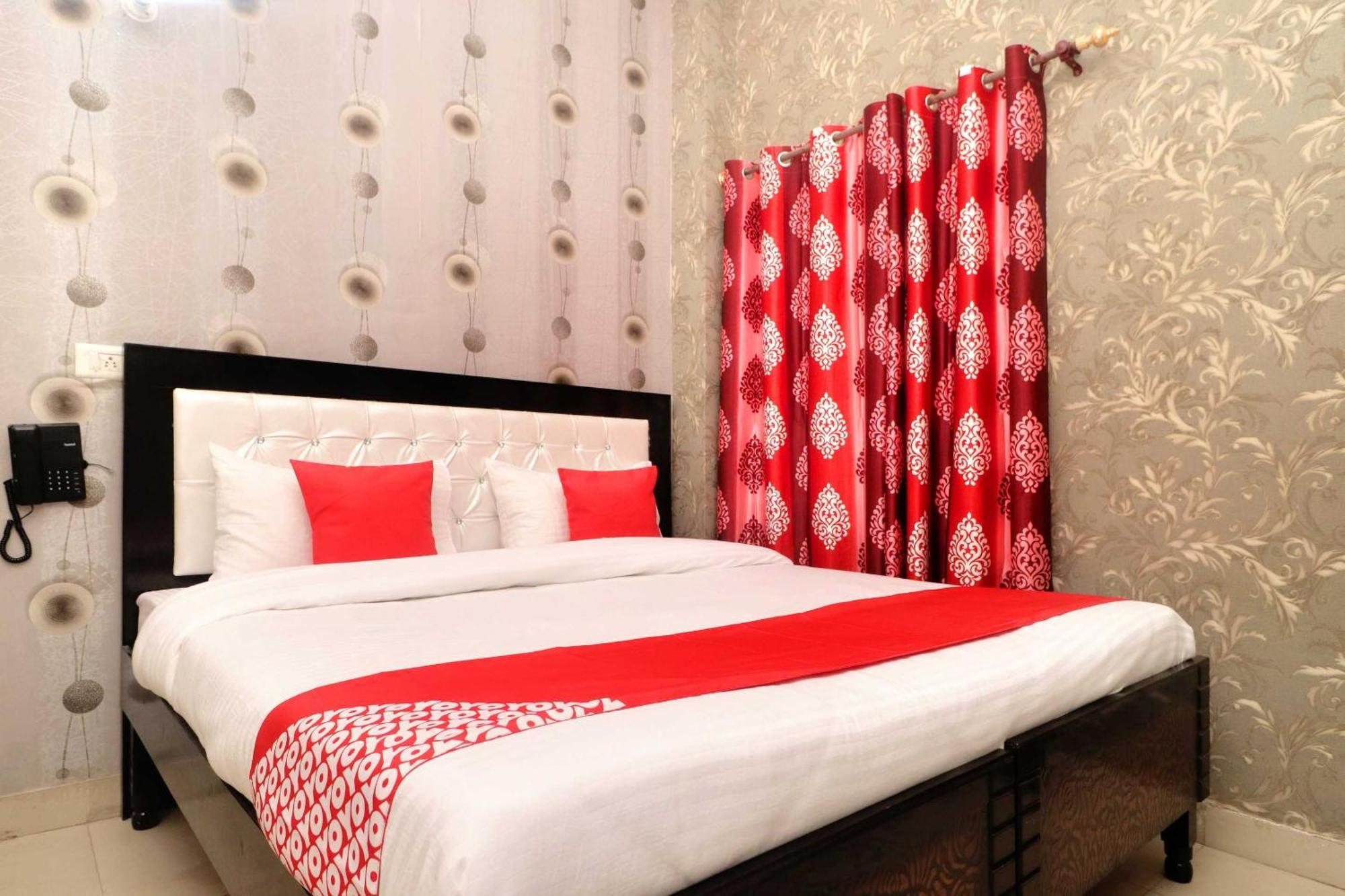 Oyo Hotel Aryan Plaza Chandīgarh Exterior foto