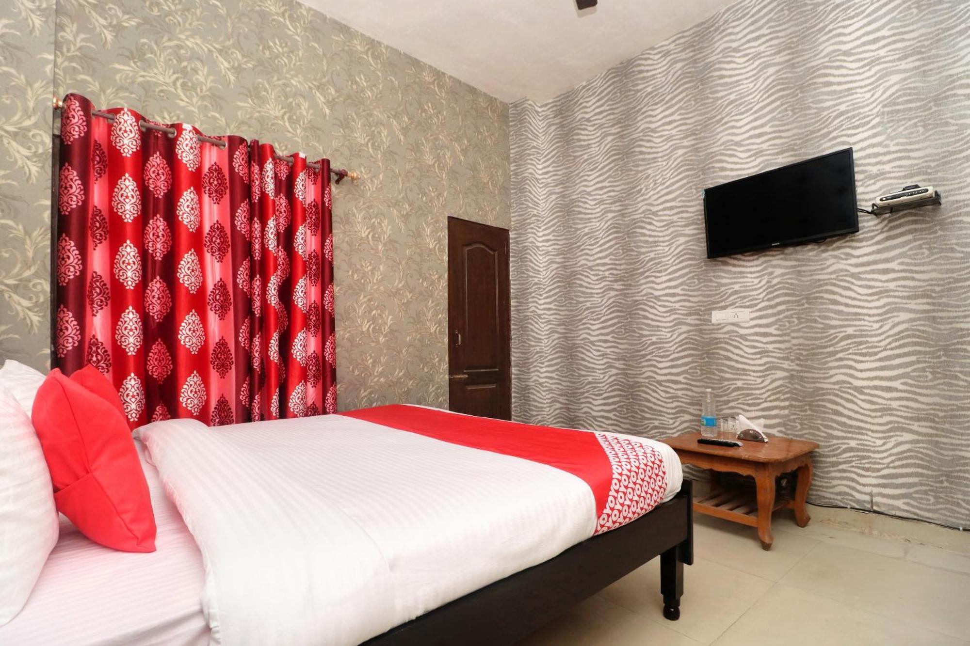 Oyo Hotel Aryan Plaza Chandīgarh Exterior foto