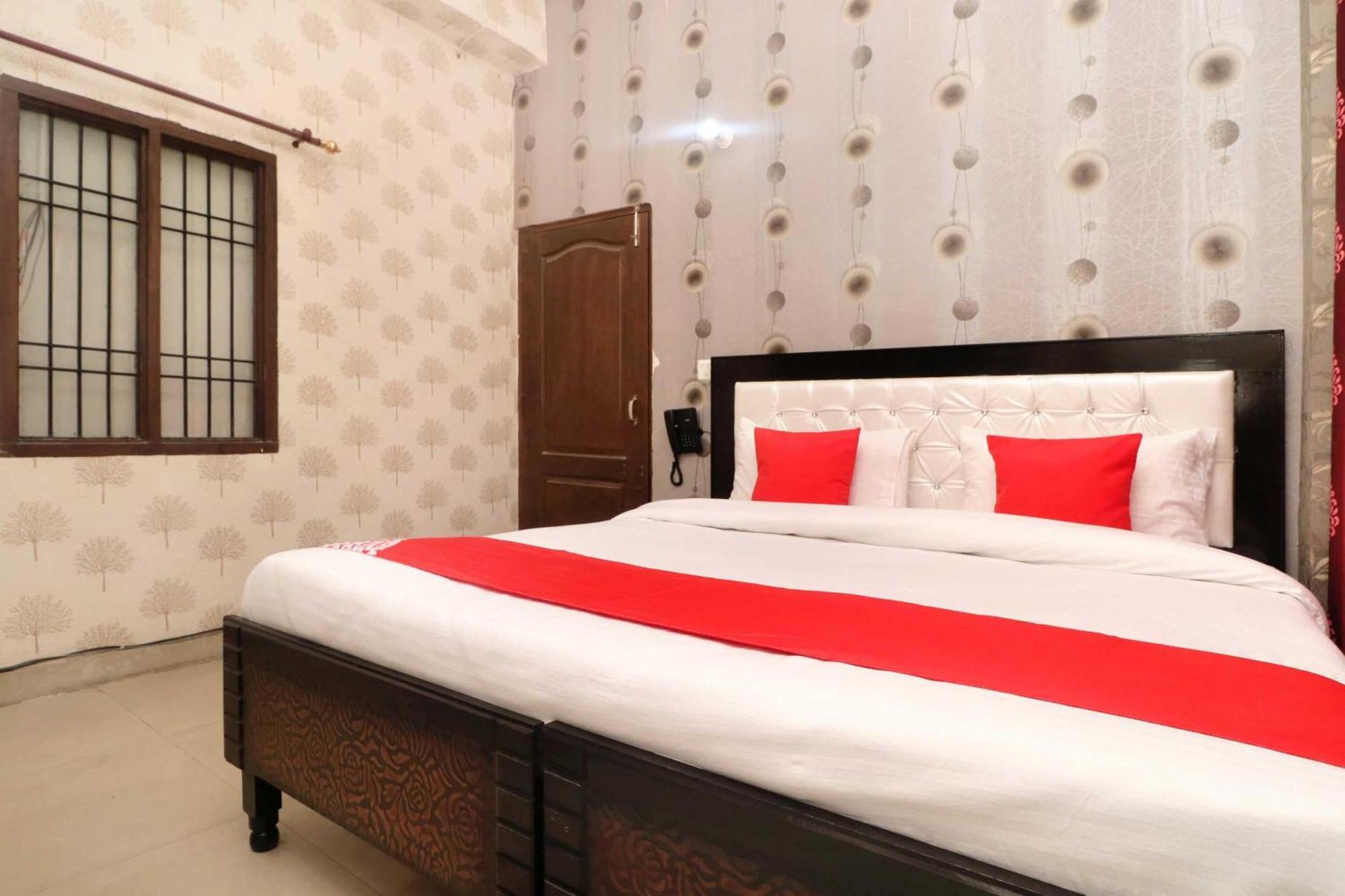 Oyo Hotel Aryan Plaza Chandīgarh Exterior foto